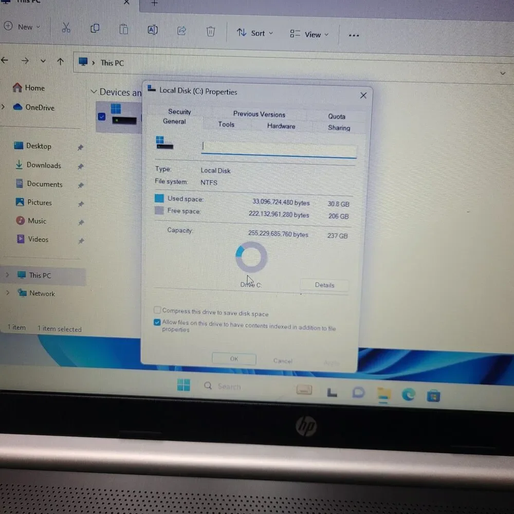 HP Laptop (15-DY1044NR) W11 / 256GB / 16GB / Intel i3 10gen/ 15-Inch w/Charger